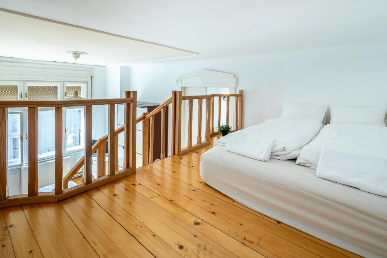 Huge Apartment In The City Center ブダペスト エクステリア 写真